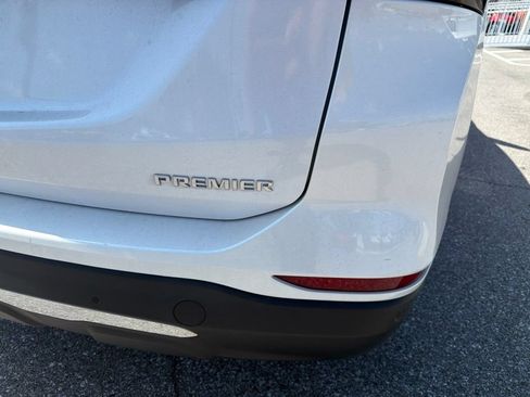 Used 2024 Chevrolet Equinox Premier FWD image 7