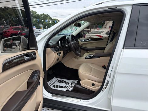 Used 2017 Mercedes-Benz GLE 350 4MATIC w/ Premium 1 Package image 9