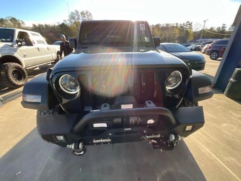 Used 2023 Jeep Wrangler Unlimited Sport AWD/4WD image 2