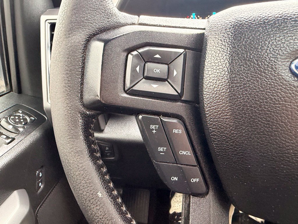 Used 2016 Ford F150 XLT w/ Equipment Group 302A Luxury AWD/4WD image 38