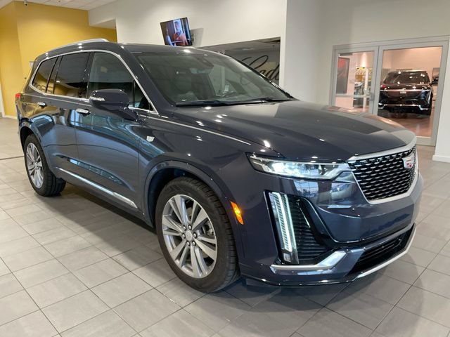 Used 2024 Cadillac XT6 Premium Luxury w/ Technology Package FWD image 8