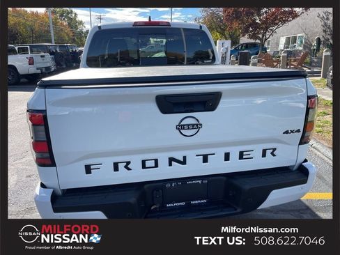 Used 2026 Nissan Frontier SV w/ All-Weather Content Package AWD/4WD image 3
