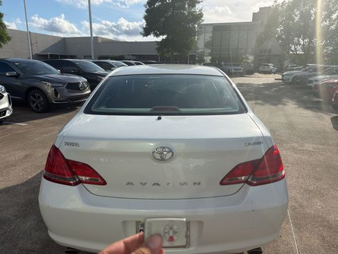 Used 2006 Toyota Avalon Limited FWD image 6