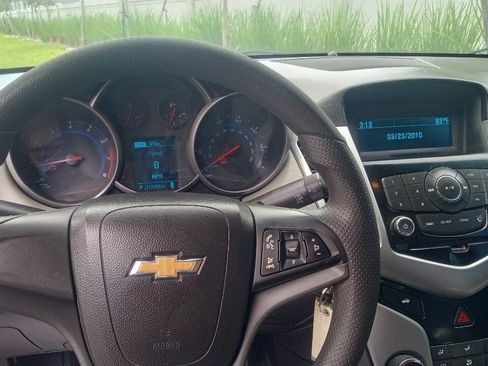 Used 2016 Chevrolet Cruze LS FWD image 11