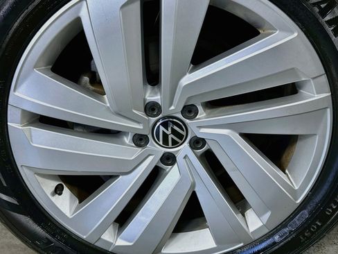 Used 2023 Volkswagen Atlas Cross Sport SE FWD image 30