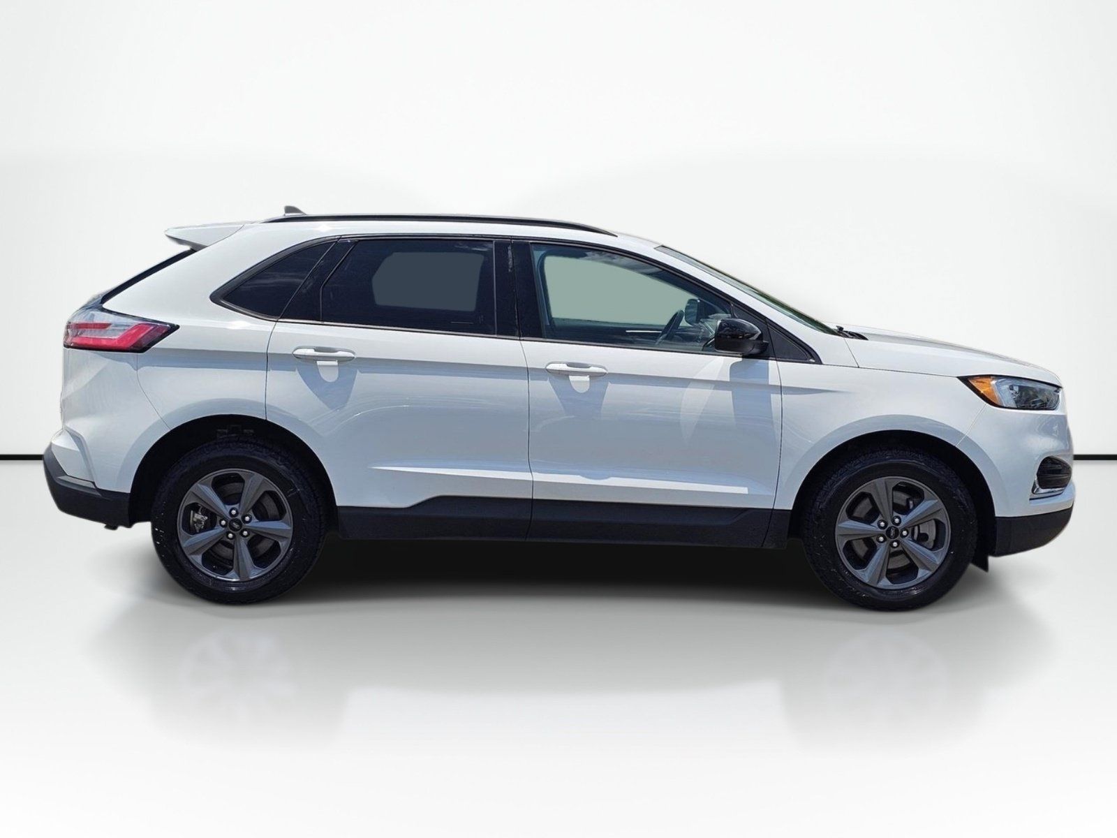 Used 2023 Ford Edge SEL w/ Sport Appearance Package AWD/4WD image 7