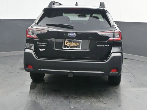 Used 2024 Subaru Outback Premium image 6