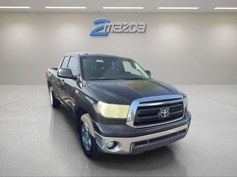 Used 2010 Toyota Tundra 4x4 Double Cab image 3