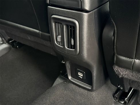 Used 2021 Jeep Compass Latitude image 19