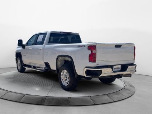 Used 2024 Chevrolet Silverado 3500 LT AWD/4WD image 6