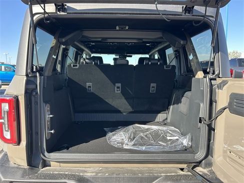New 2025 Ford Bronco Outer Banks image 35