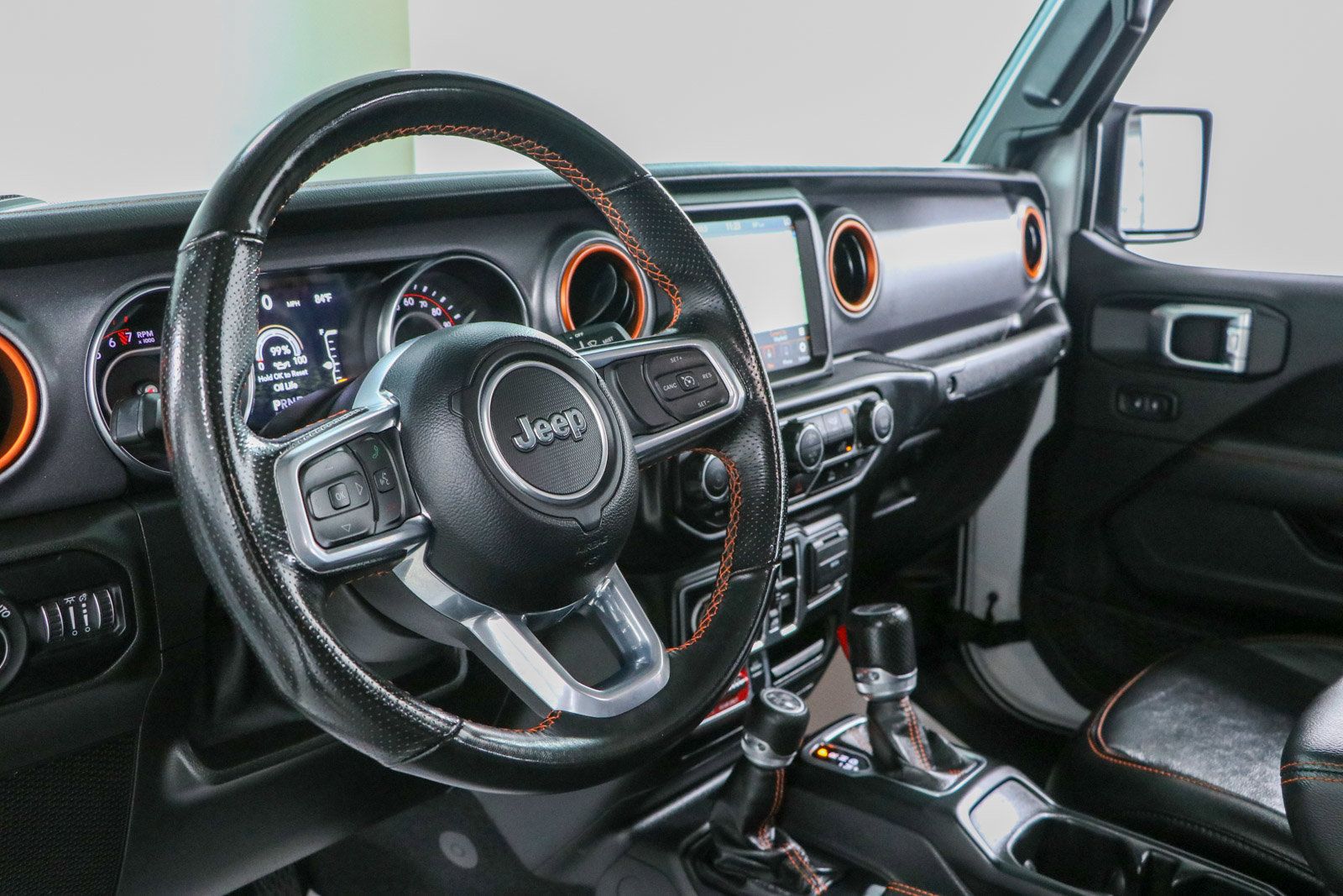 Used 2021 Jeep Gladiator Mojave AWD/4WD image 23