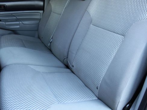 Used 2014 Toyota Tacoma 4x4 Double Cab image 13