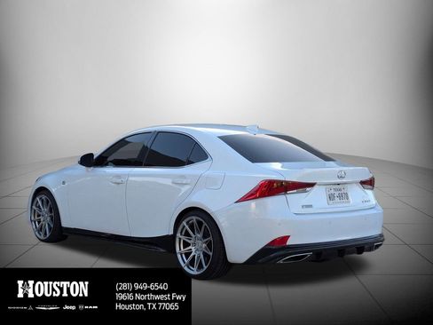Used 2018 Lexus IS 350 F Sport image 5