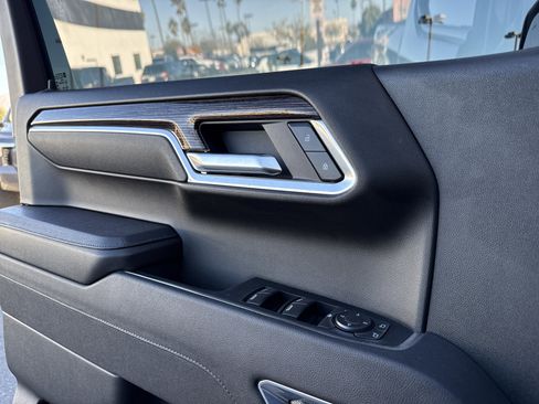 Used 2025 GMC Sierra 1500 Elevation w/ Elevation Premium Package image 16