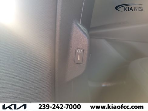 New 2026 Kia Niro LX FWD image 15