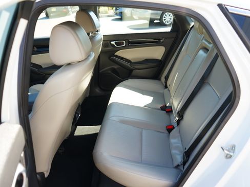 Used 2022 Honda Civic Sport Touring image 14