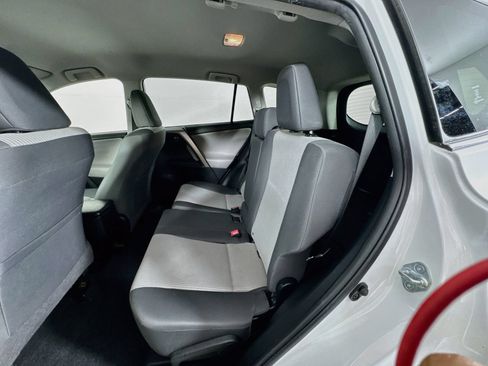 Used 2014 Toyota RAV4 LE AWD/4WD image 20