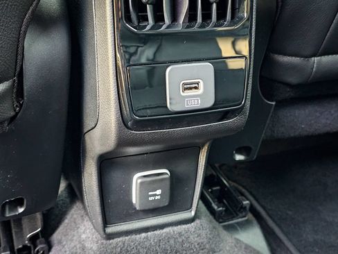 Used 2023 Jeep Compass Limited AWD/4WD image 33