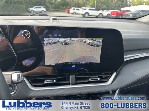 Used 2025 Chevrolet Equinox LT image 16