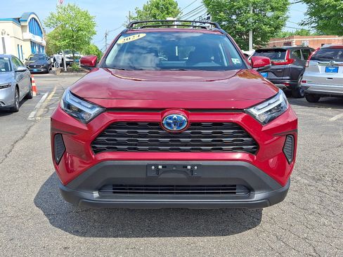 Used 2024 Toyota RAV4 XLE w/ Convenience Package AWD/4WD image 2