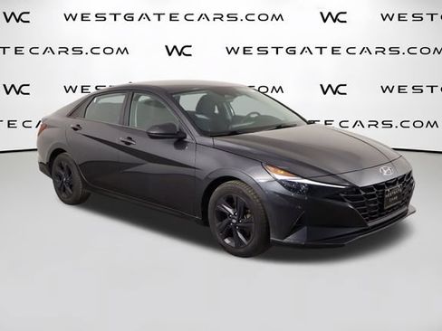 Used 2022 Hyundai Elantra SEL FWD image 38