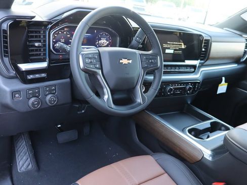 New 2026 Chevrolet Silverado 2500 High Country w/ Technology Package AWD/4WD image 6