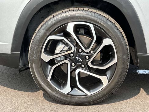 Certified 2024 Chevrolet Trax RS w/ Driver Confidence Package FWD image 8