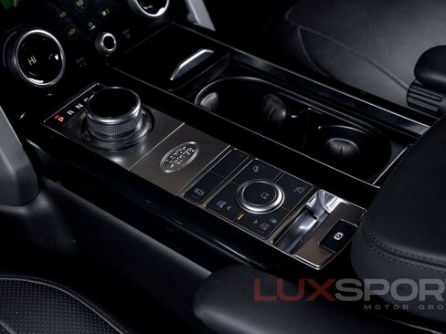Used 2019 Land Rover Range Rover HSE image 44