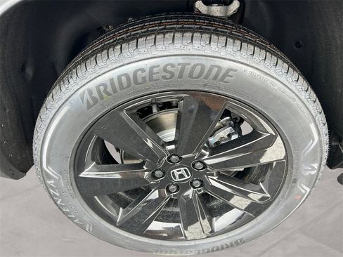 New 2025 Honda Pilot Black Edition image 14