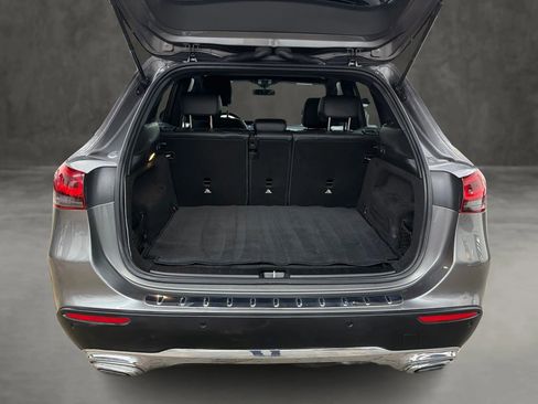 Used 2022 Mercedes-Benz GLA 250 w/ Premium Package Lite image 10