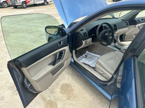 Used 2007 Subaru Legacy 2.5i Special Edition AWD/4WD image 9