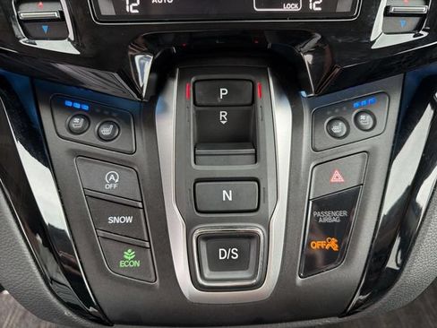 Used 2025 Honda Odyssey Elite image 22