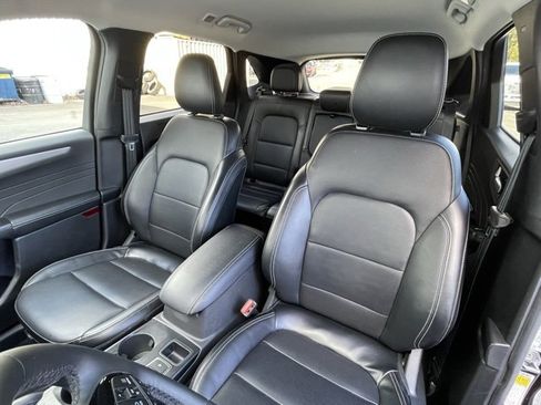 Used 2024 Ford Escape Platinum image 17