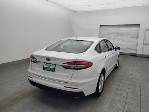 Used 2019 Ford Fusion SE image 7