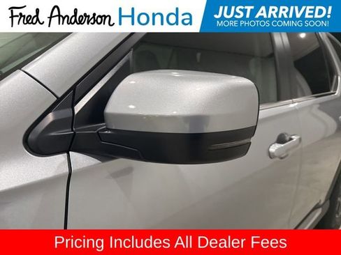 Used 2025 Honda Pilot EX-L image 2