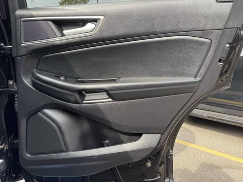 Used 2020 Ford Edge SEL AWD/4WD image 34