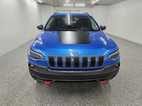 Used 2019 Jeep Cherokee Trailhawk w/ Comfort/Convenience Group image 2