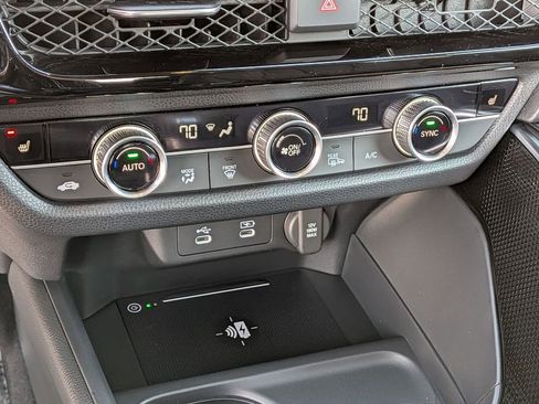 Certified 2025 Acura ADX Base image 25