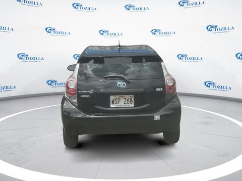 Used 2012 Toyota Prius C One FWD image 4