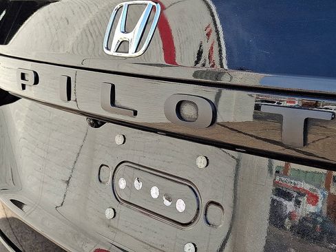 Used 2023 Honda Pilot Touring image 34