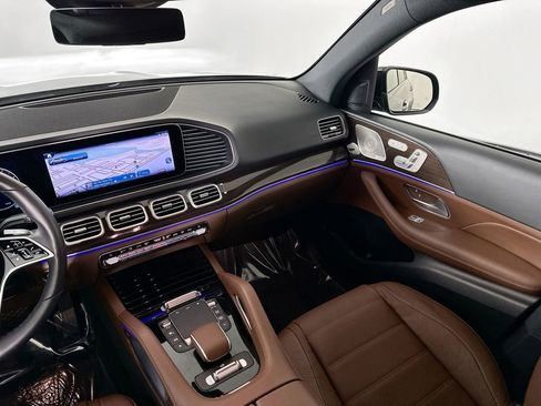 Used 2024 Mercedes-Benz GLE 580 4MATIC image 24