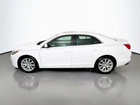 Used 2015 Chevrolet Malibu LT w/ Leather Package FWD image 4