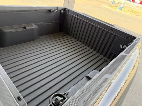 Used 2024 Toyota Tacoma SR5 image 5