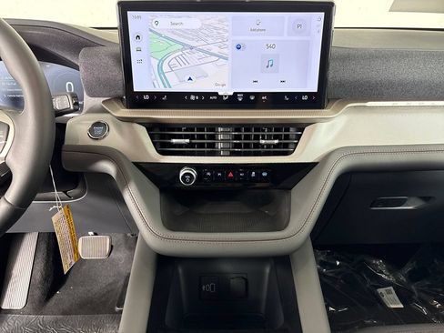 New 2026 Ford Explorer Active RWD image 29