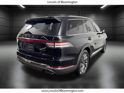 New 2026 Lincoln Aviator AWD image 6