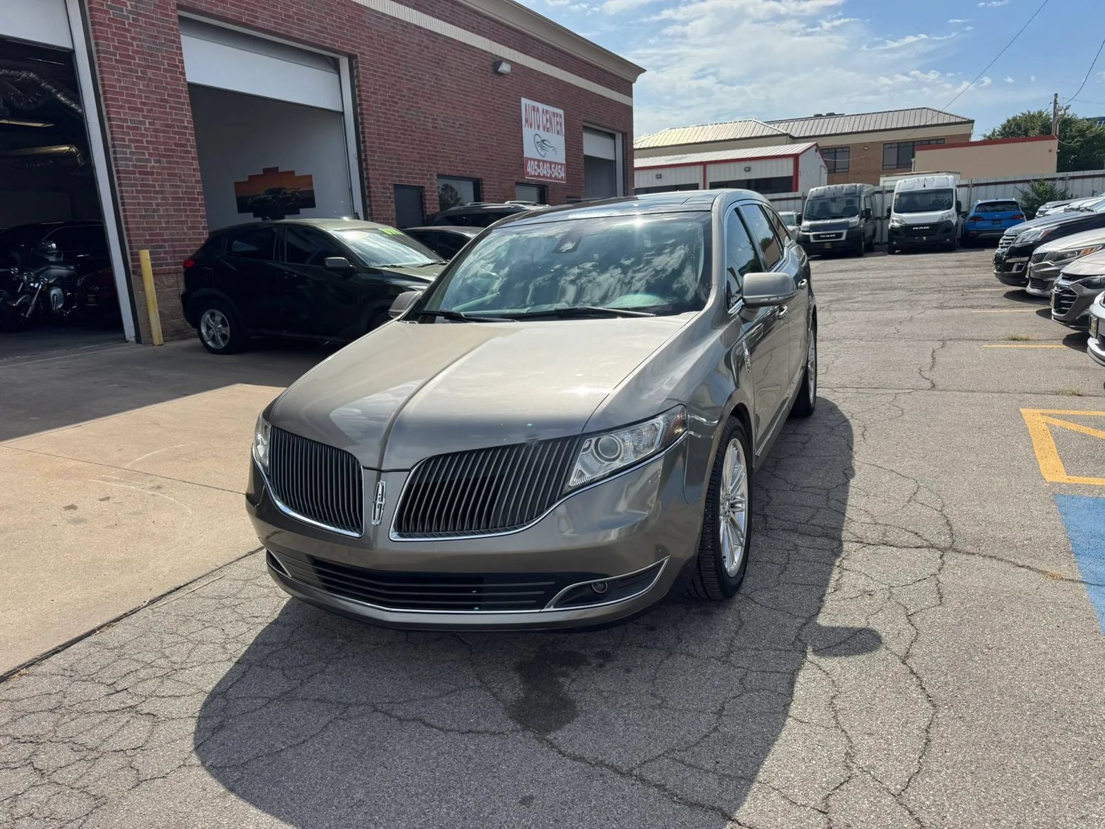 Used 2015 Lincoln MKT AWD w/ Equipment Group 201A image 1
