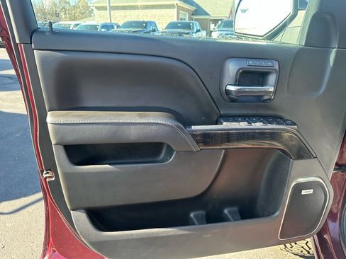 Used 2016 GMC Sierra 2500 Denali w/ Duramax Plus Package image 10