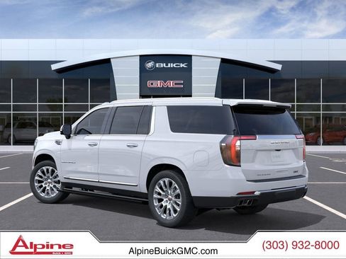 New 2026 GMC Yukon XL Denali w/ Denali Reserve Package AWD/4WD image 3
