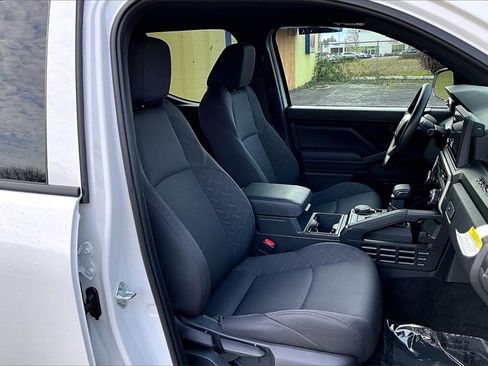 Used 2025 Toyota Tacoma SR image 10